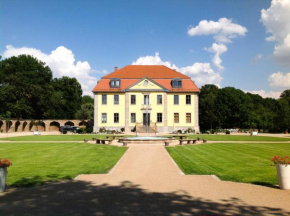 Schloss Mönchhof